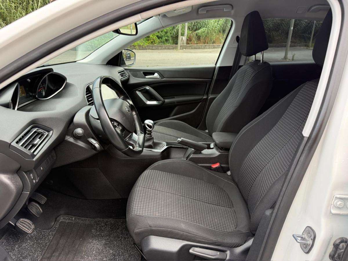 peugeot-308-2018-diesel-1499cc