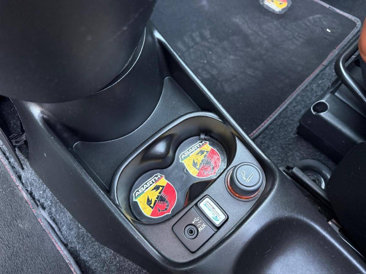 abarth-595c-2012-gasolina-1400cc