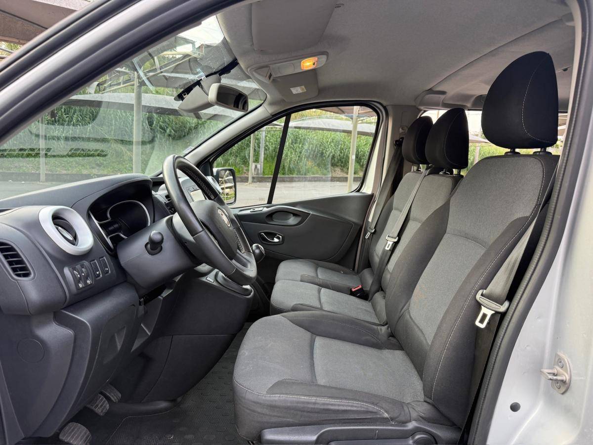 renault-trafic-2017-diesel-1600cc