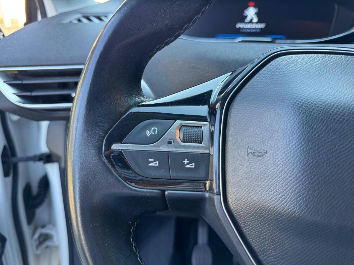 peugeot-3008-2018-diesel-1499cc