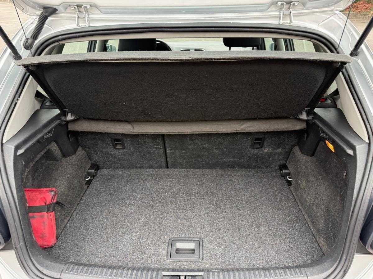 volkswagen-polo-2011-diesel-1199cc