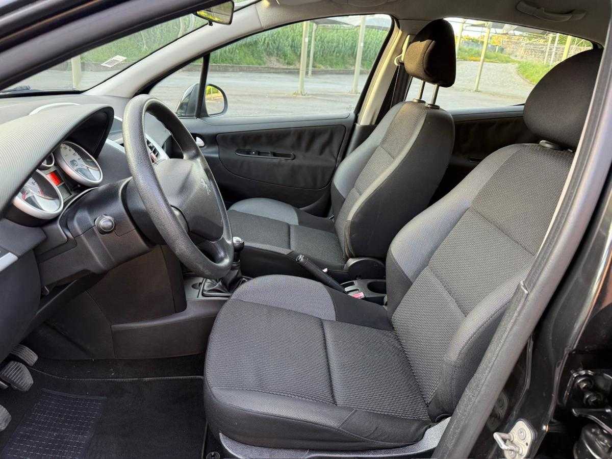 peugeot-207-2010-gasolina-1397cc
