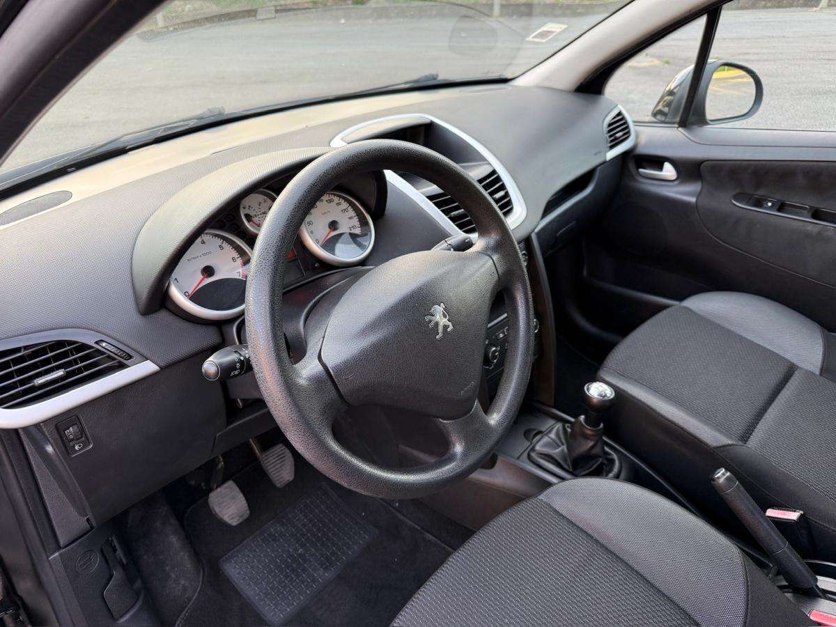 peugeot-207-2010-gasolina-1397cc