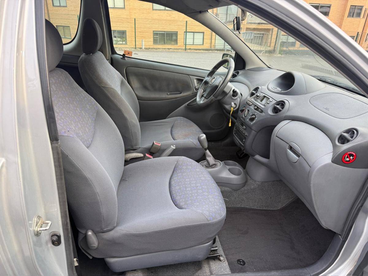 toyota-yaris-2002-gasolina-998cc