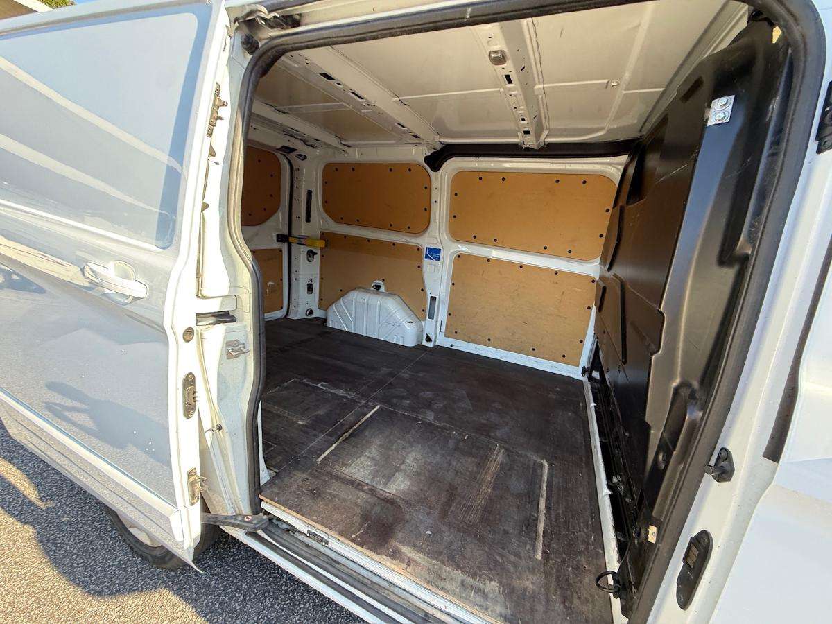 ford-transit-2018-diesel-1995cc
