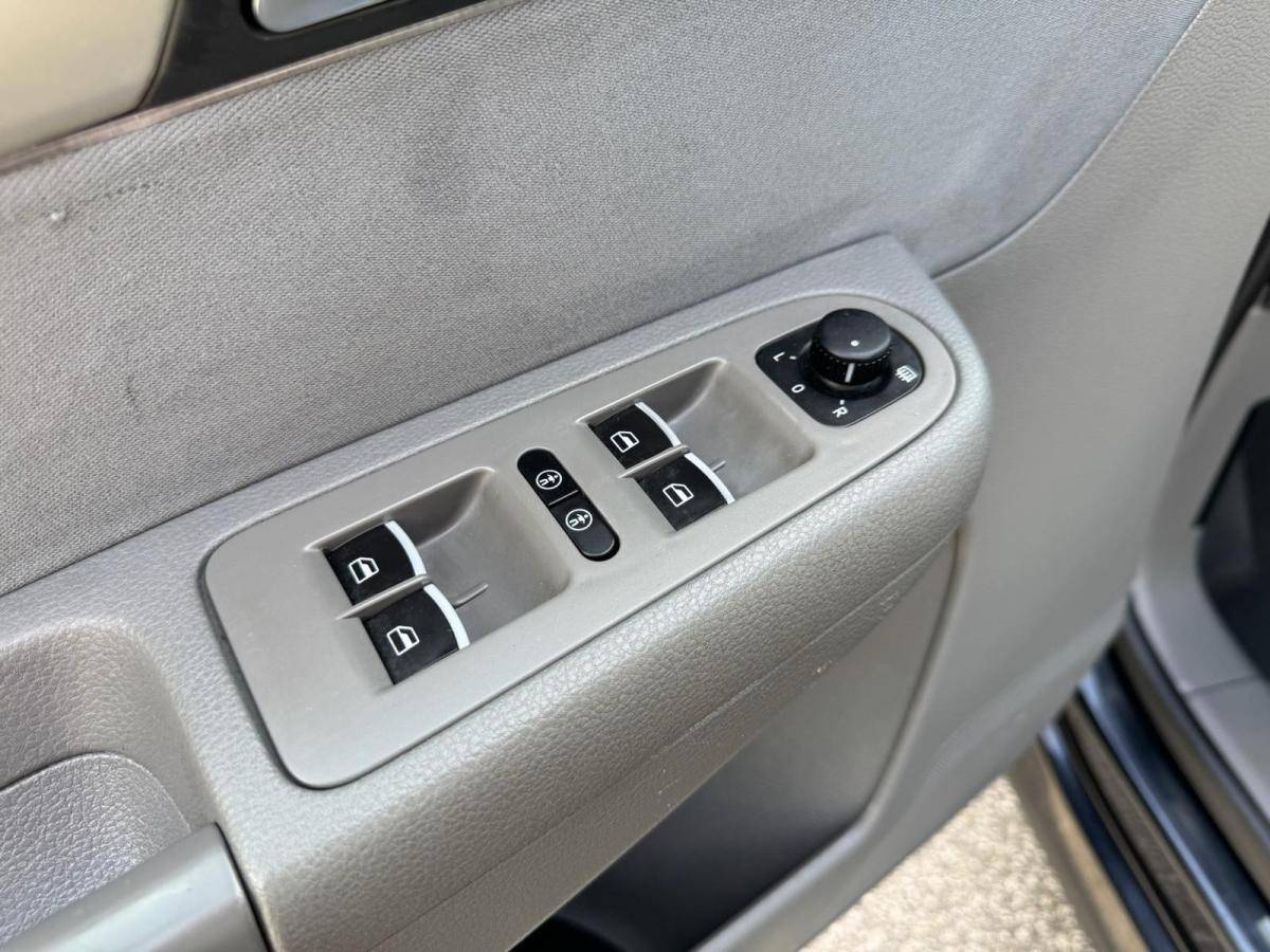 volkswagen-sharan-2011-diesel-1968cc