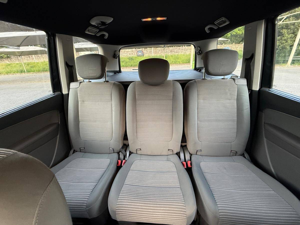 volkswagen-sharan-2011-diesel-1968cc