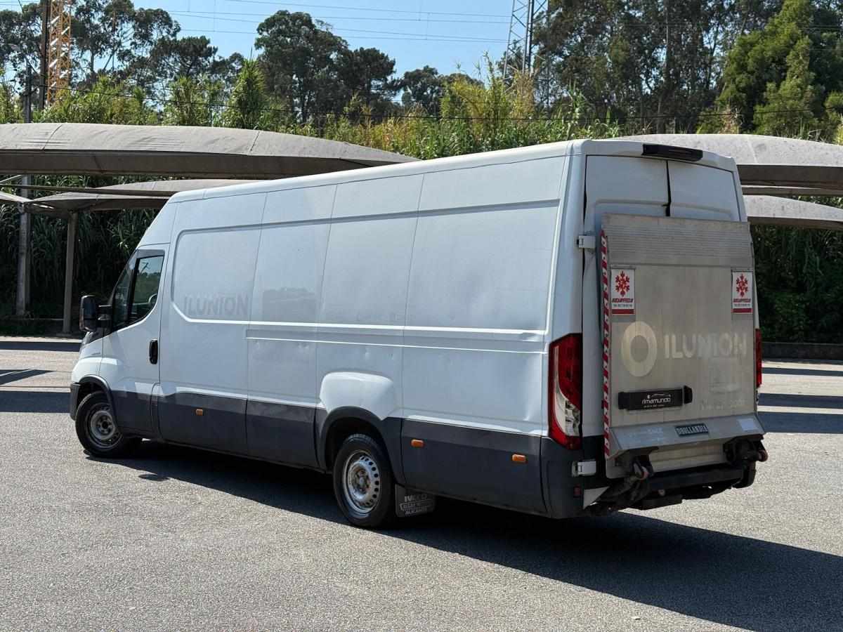 iveco-daily-2021-diesel-2998cc