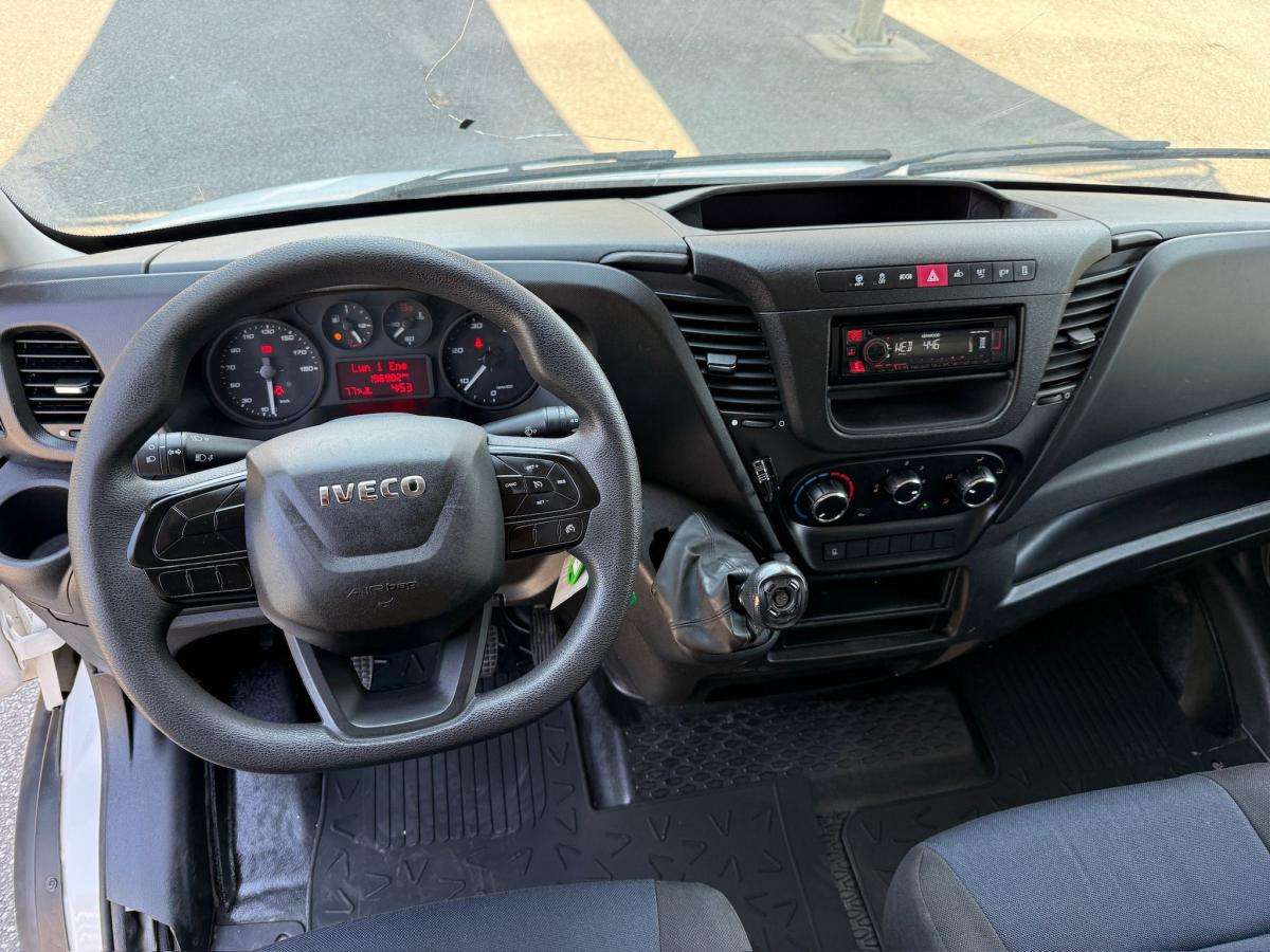 iveco-daily-2021-diesel-2998cc