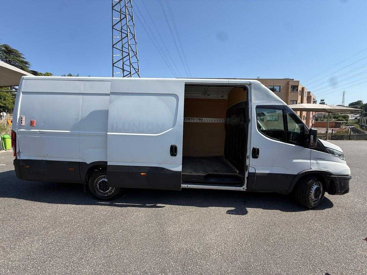 iveco-daily-2021-diesel-2998cc