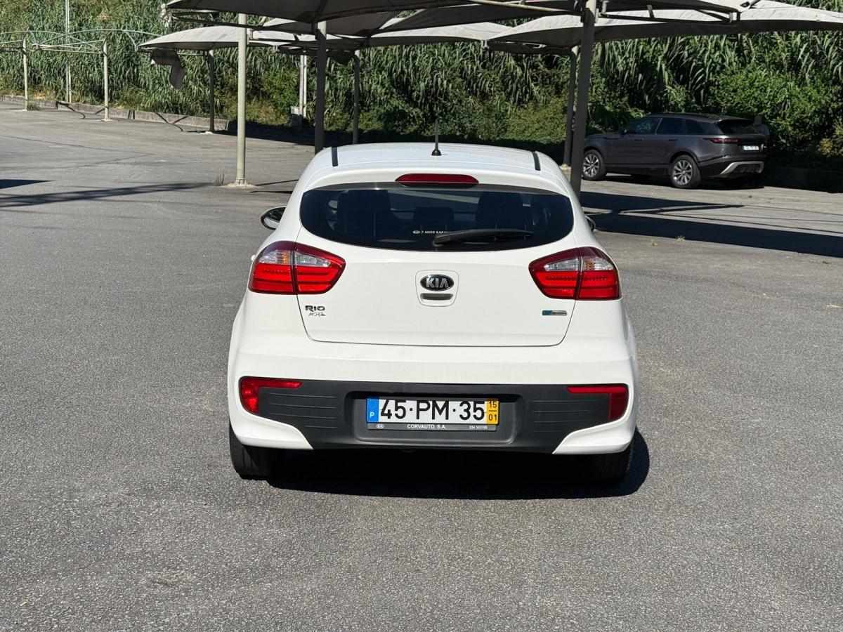 kia-rio-2015-diesel-1120cc