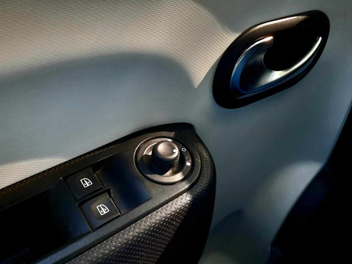renault-twingo-1-0-sce-2020-gasolina-999cc