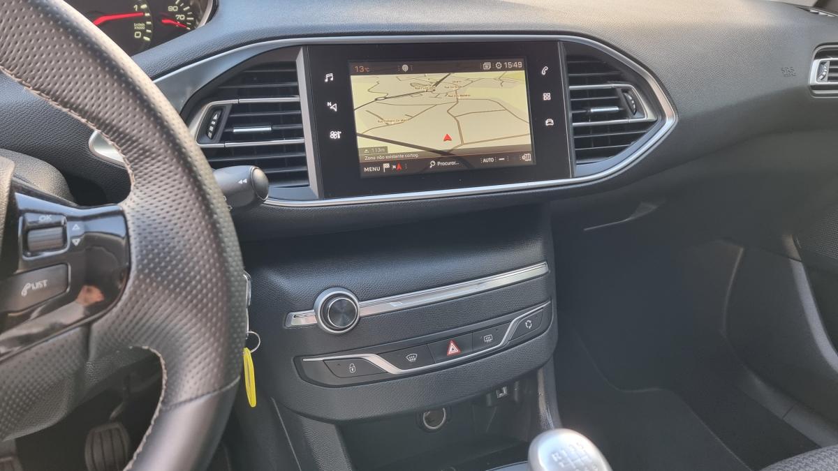 peugeot-308-sw-2018-diesel-1499cc