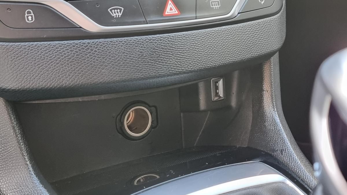peugeot-308-sw-2018-diesel-1499cc