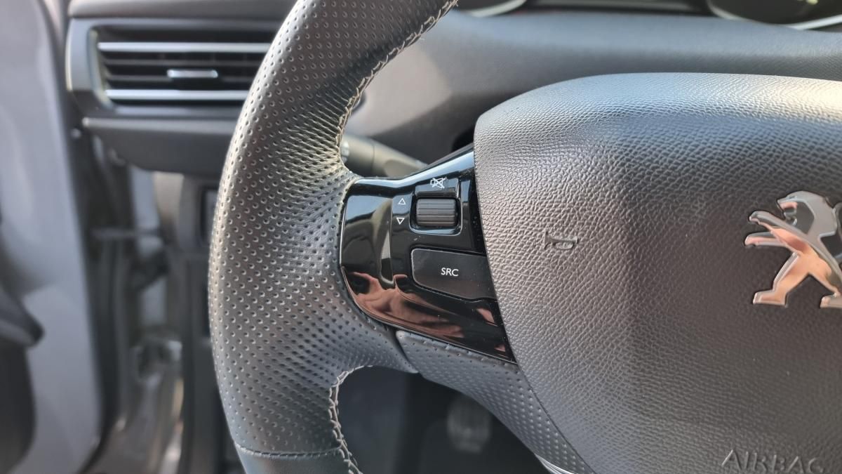peugeot-308-sw-2018-diesel-1499cc