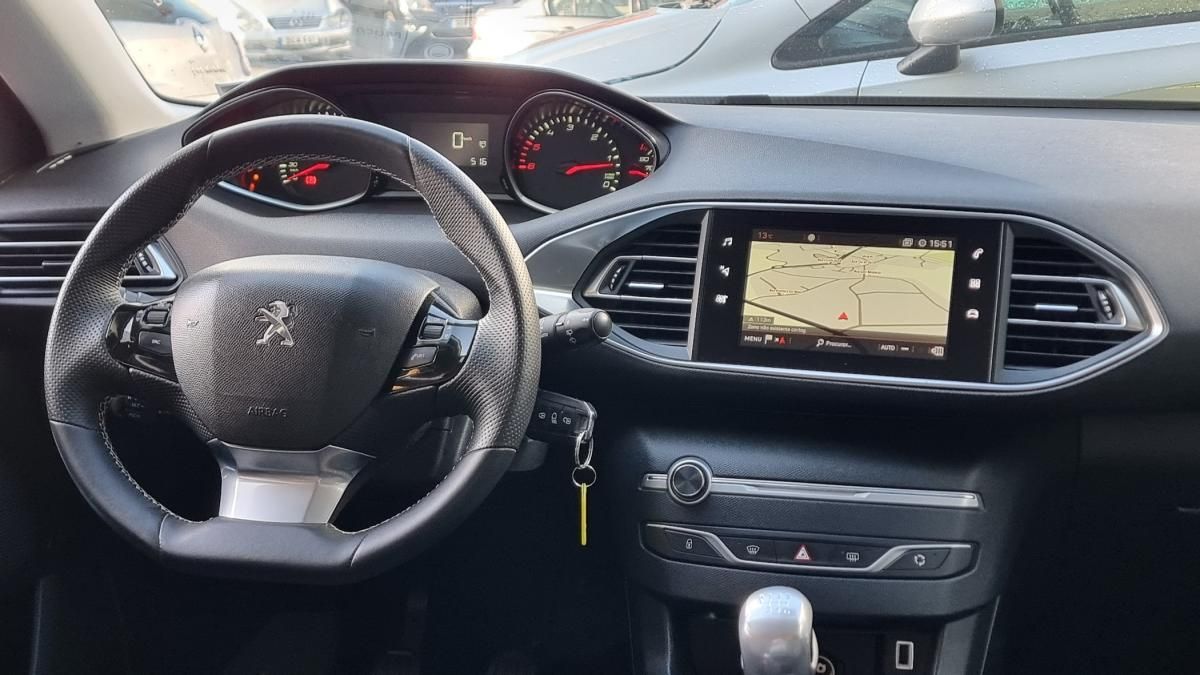 peugeot-308-sw-2018-diesel-1499cc