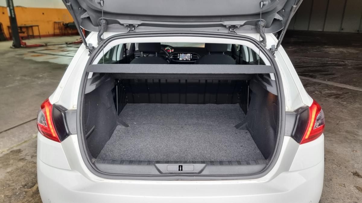 peugeot-308-2018-diesel-1499cc