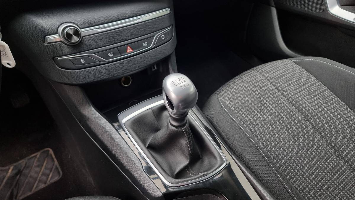 peugeot-308-2018-diesel-1499cc