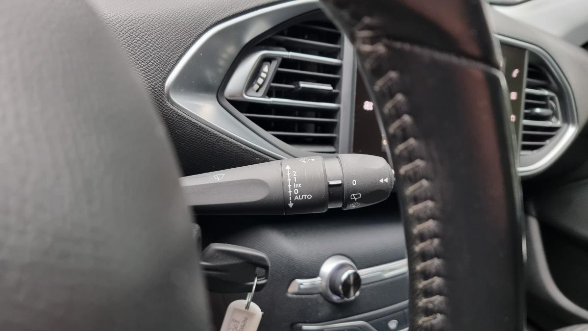 peugeot-308-2018-diesel-1499cc