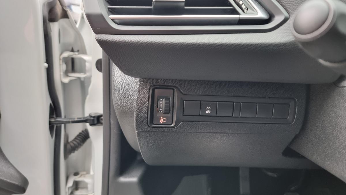 peugeot-308-2018-diesel-1499cc
