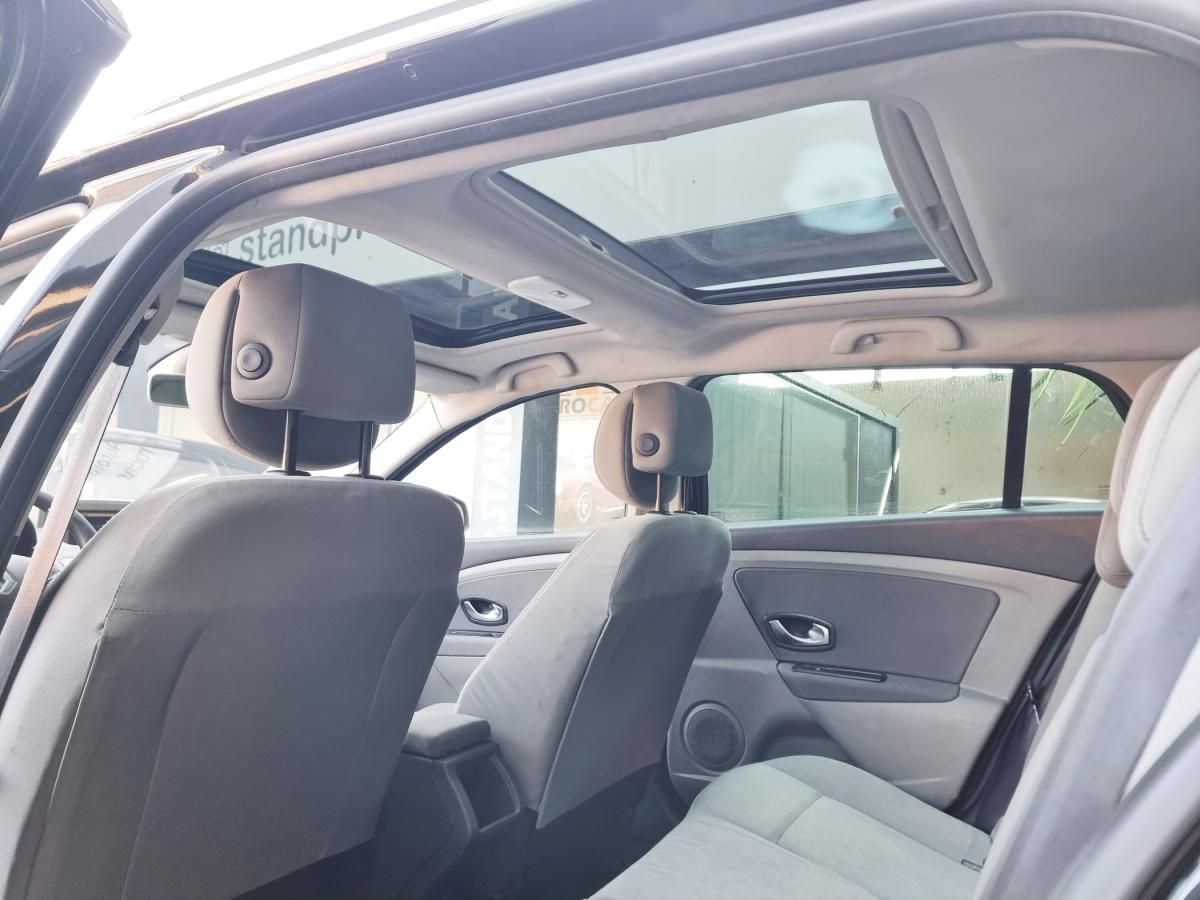 renault-megane-sport-tourer-2010-diesel-1461cc