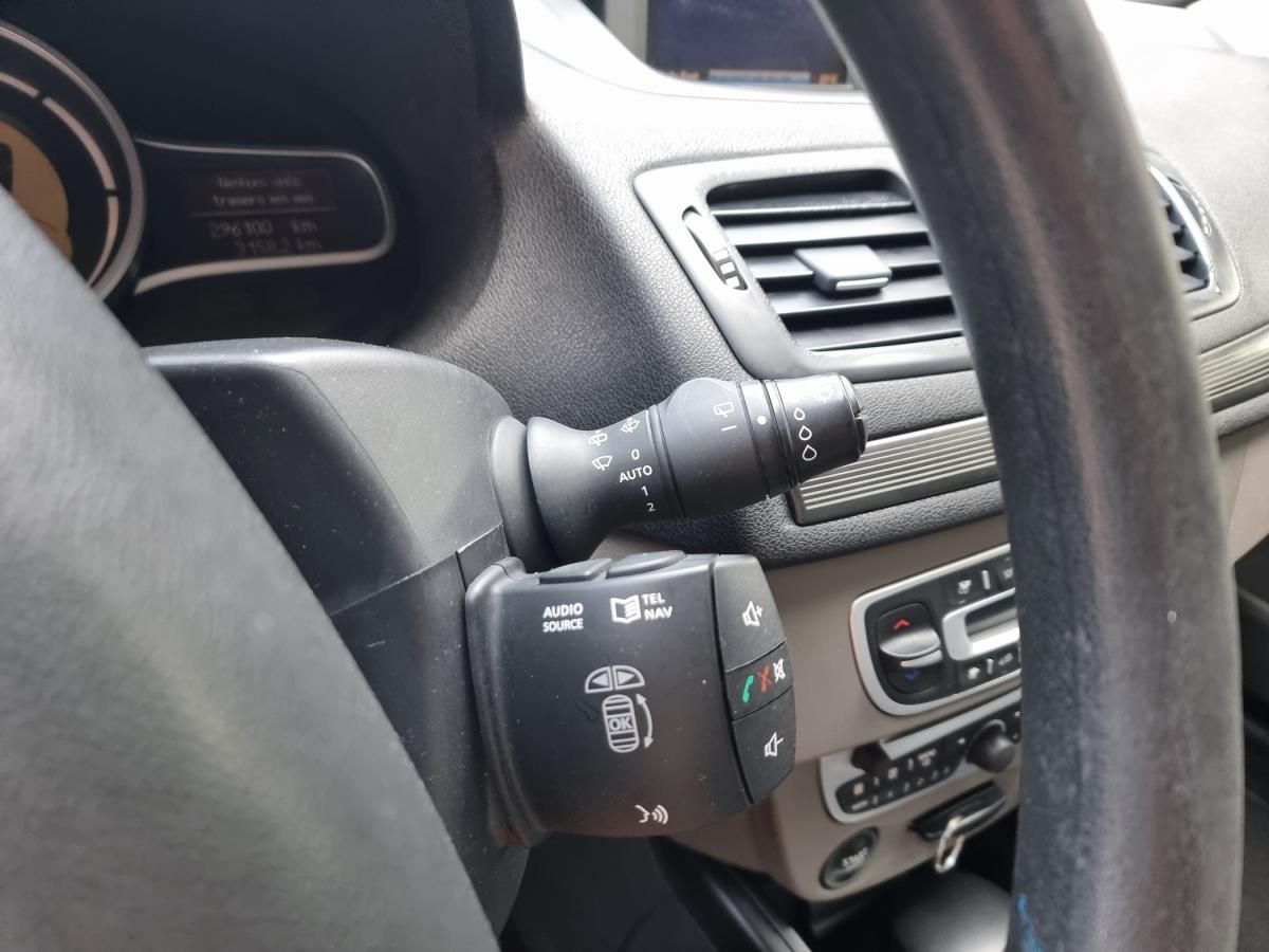 renault-megane-sport-tourer-2010-diesel-1461cc