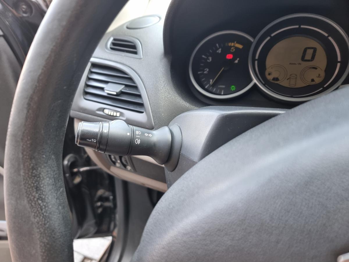 renault-megane-sport-tourer-2010-diesel-1461cc