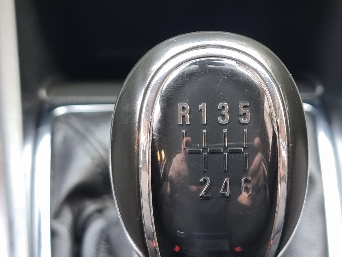 opel-astra-sport-tourer-2015-diesel-1598cc