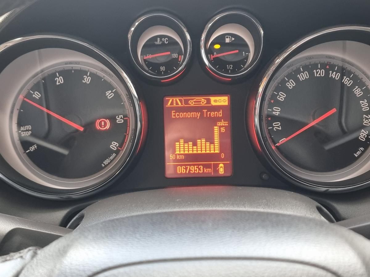opel-astra-sport-tourer-2015-diesel-1598cc