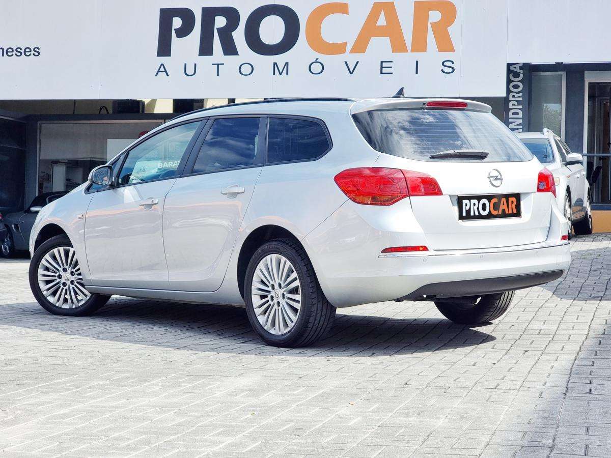 opel-astra-sport-tourer-2015-diesel-1598cc
