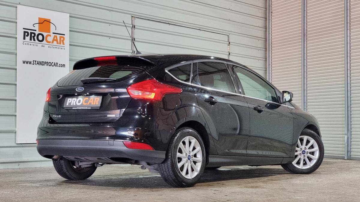 ford-focus-2016-gasolina-998cc