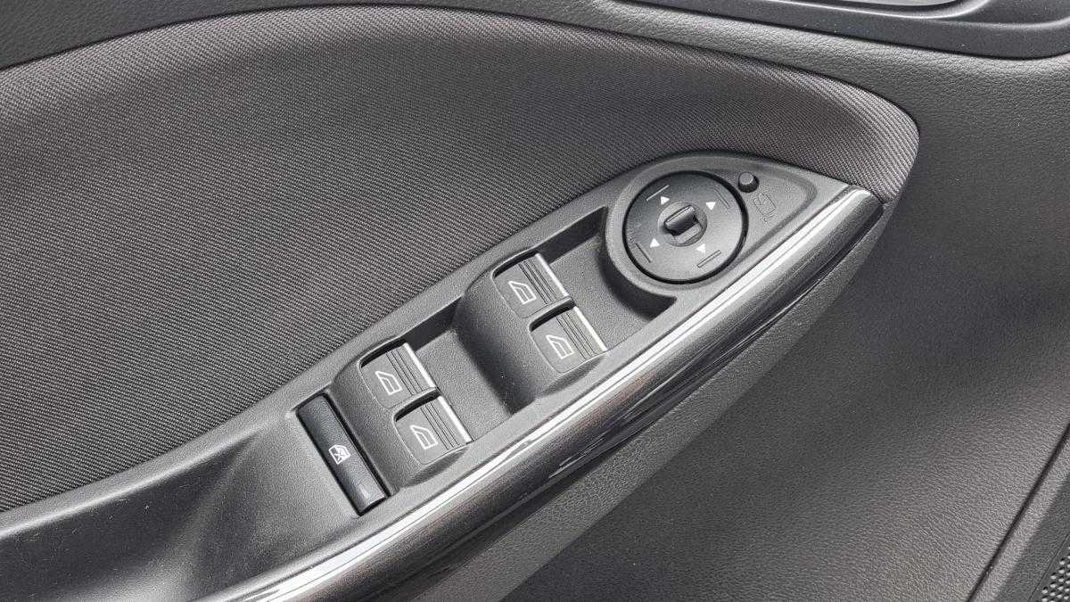 ford-focus-2016-gasolina-998cc