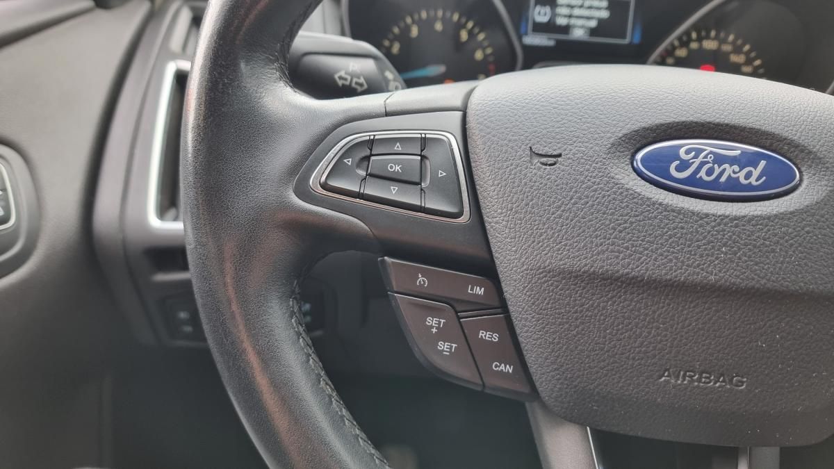 ford-focus-2016-gasolina-998cc