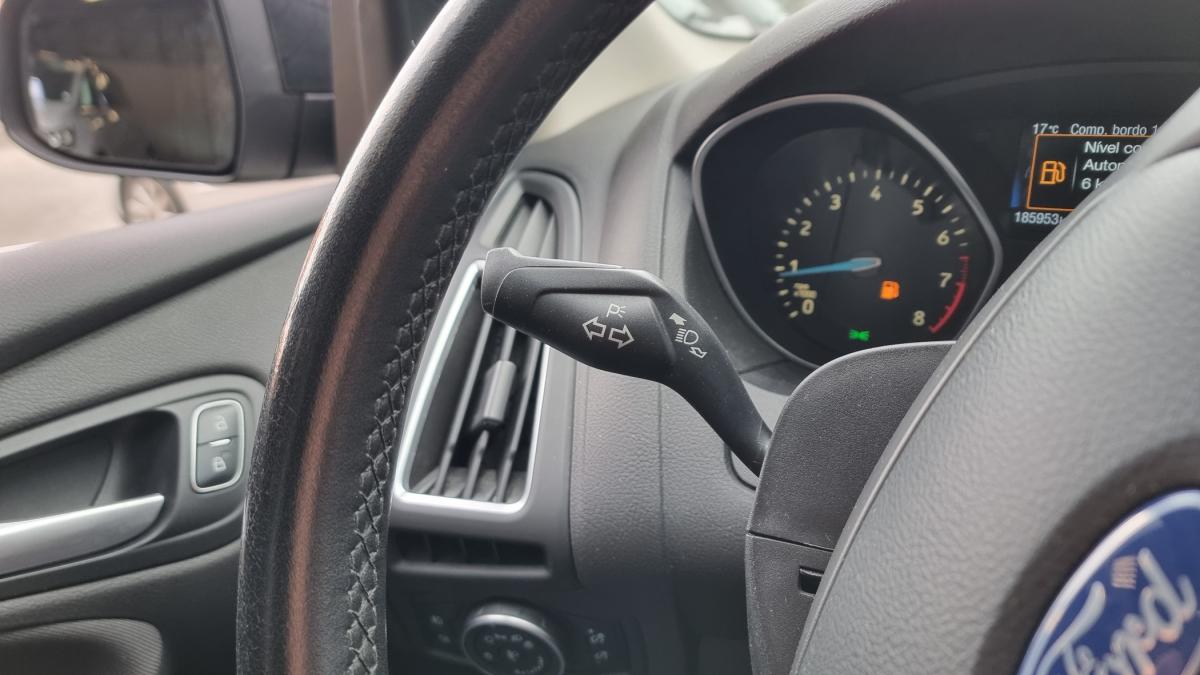 ford-focus-2016-gasolina-998cc