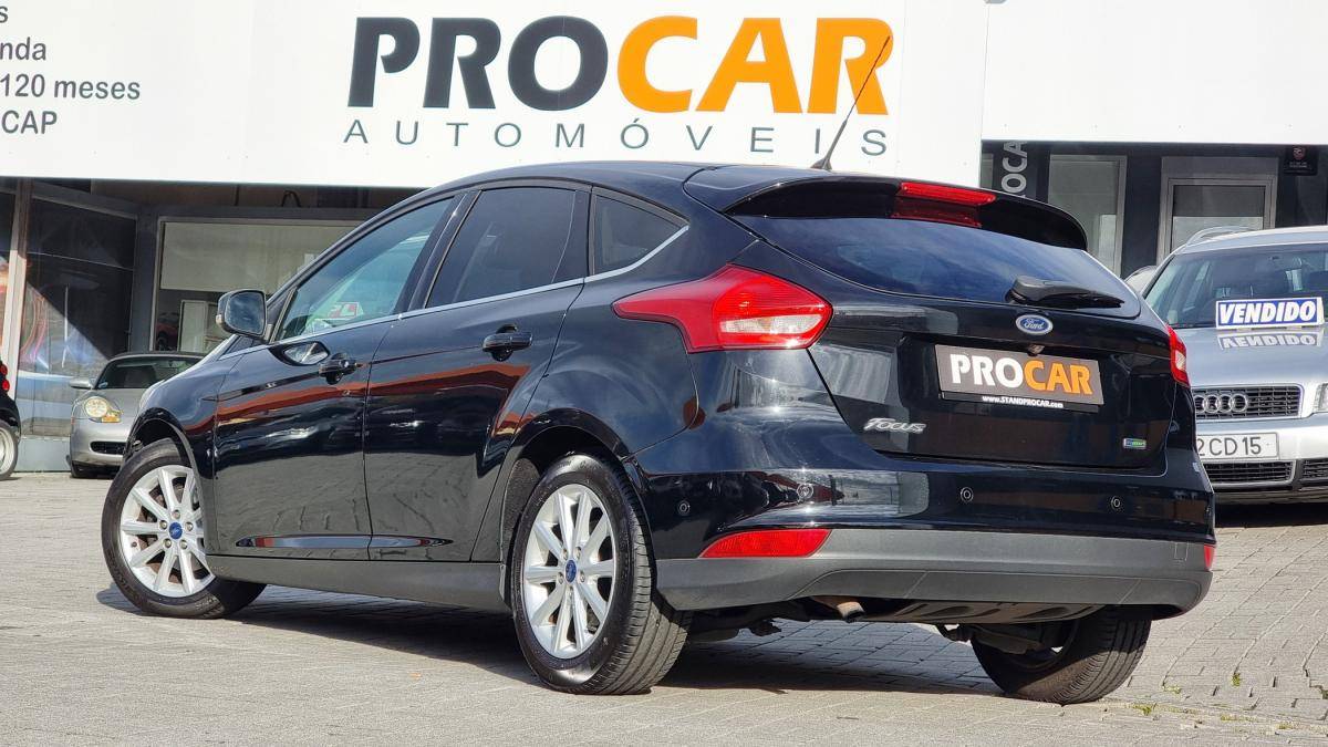 ford-focus-2016-gasolina-998cc