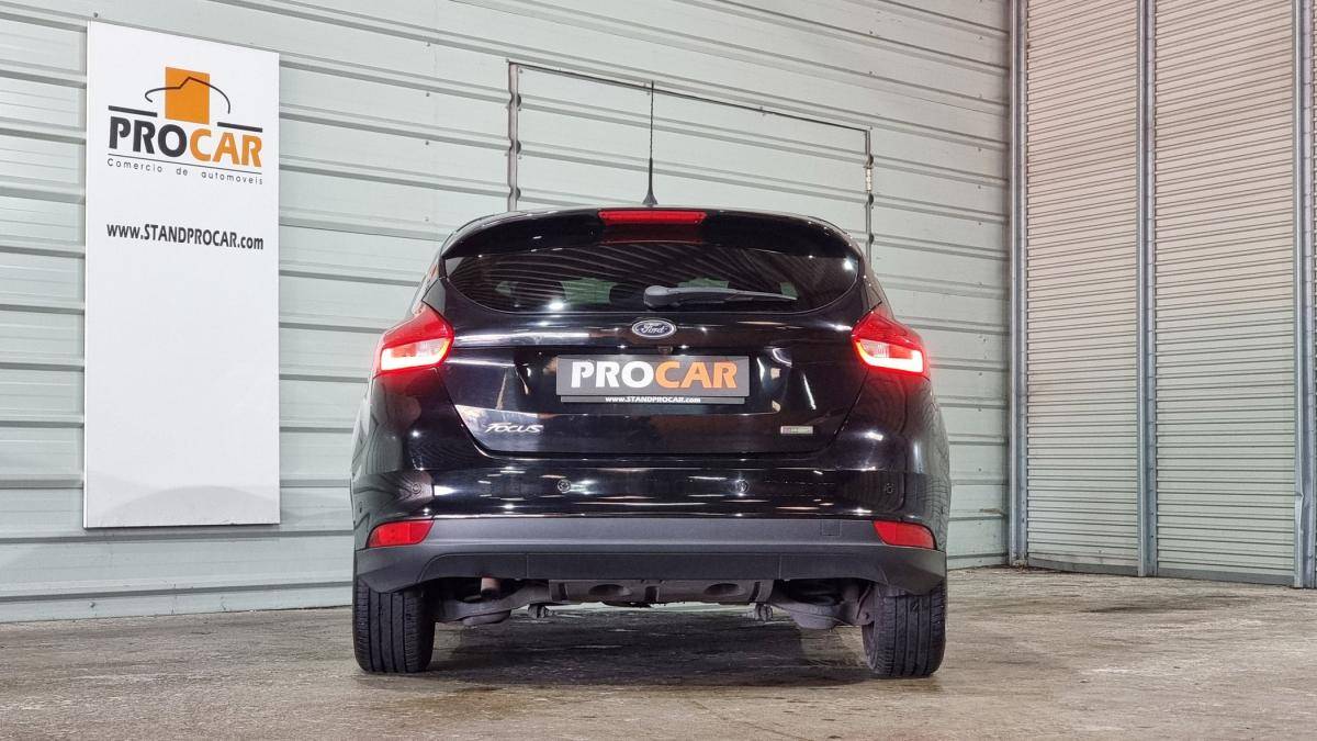 ford-focus-2016-gasolina-998cc