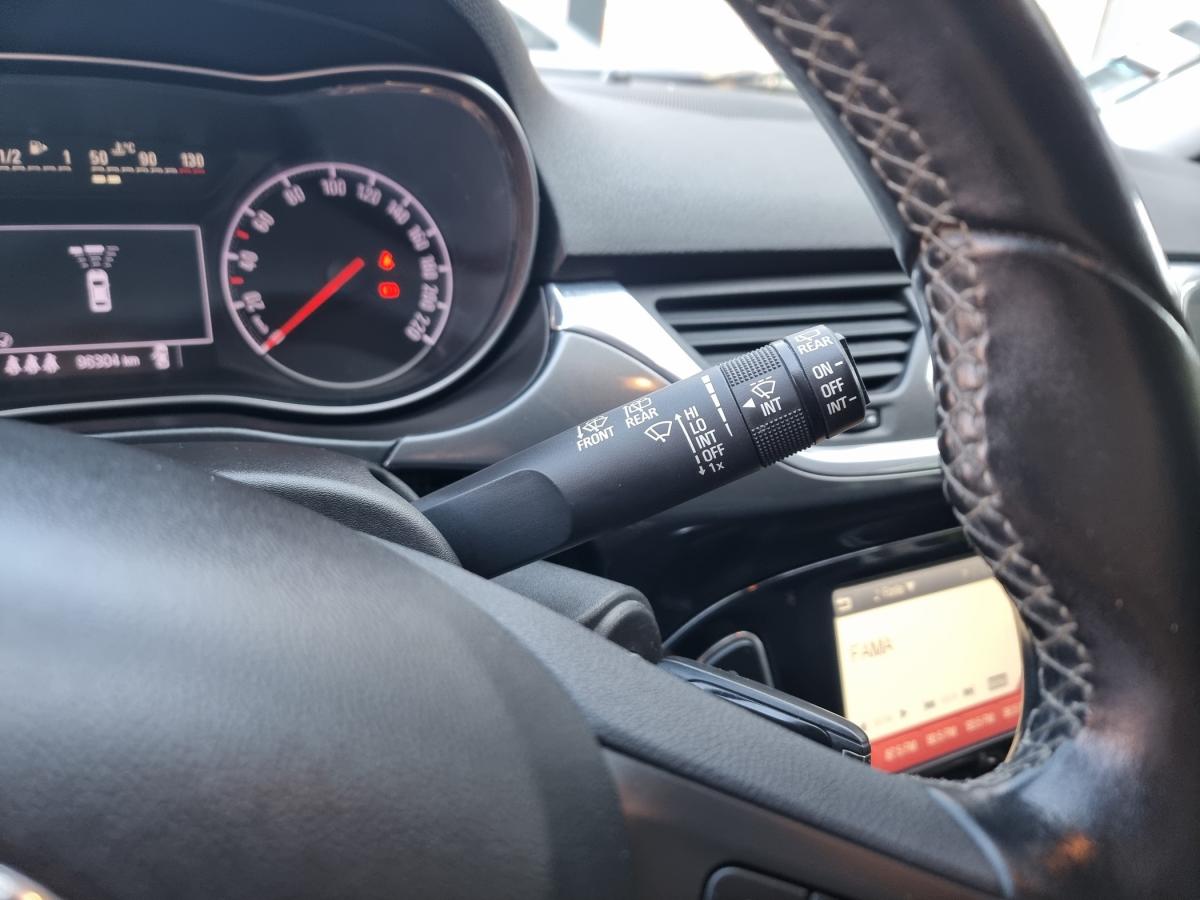 opel-corsa-2015-gasolina-999cc