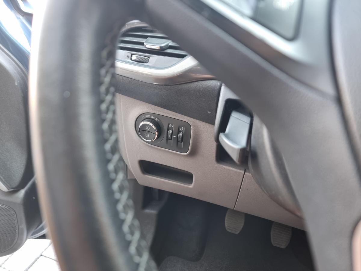opel-corsa-2015-gasolina-999cc