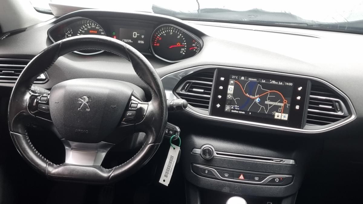 peugeot-308-sw-2015-diesel-1560cc