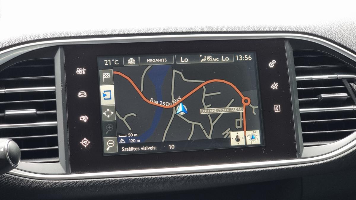 peugeot-308-sw-2015-diesel-1560cc