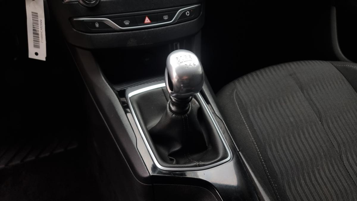 peugeot-308-sw-2015-diesel-1560cc