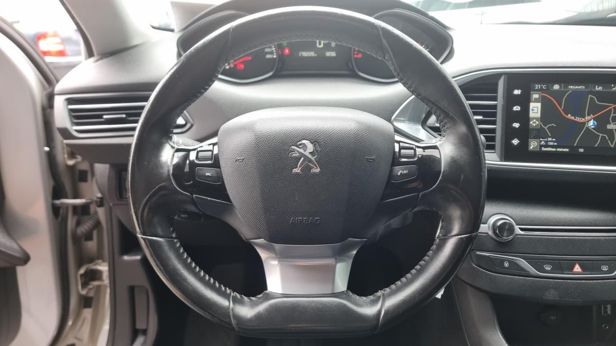 peugeot-308-sw-2015-diesel-1560cc