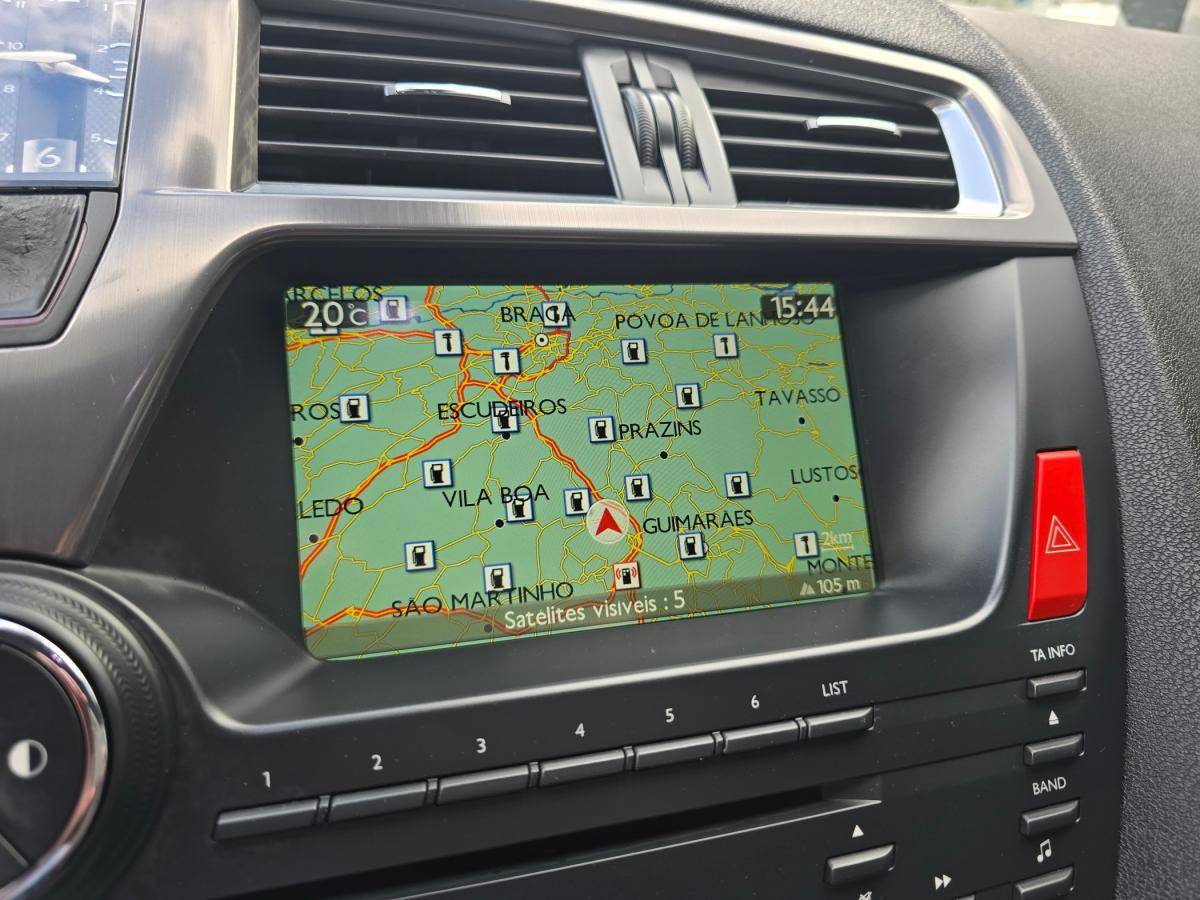 citroen-ds5-2014-hibrido-a-diesel-1997cc