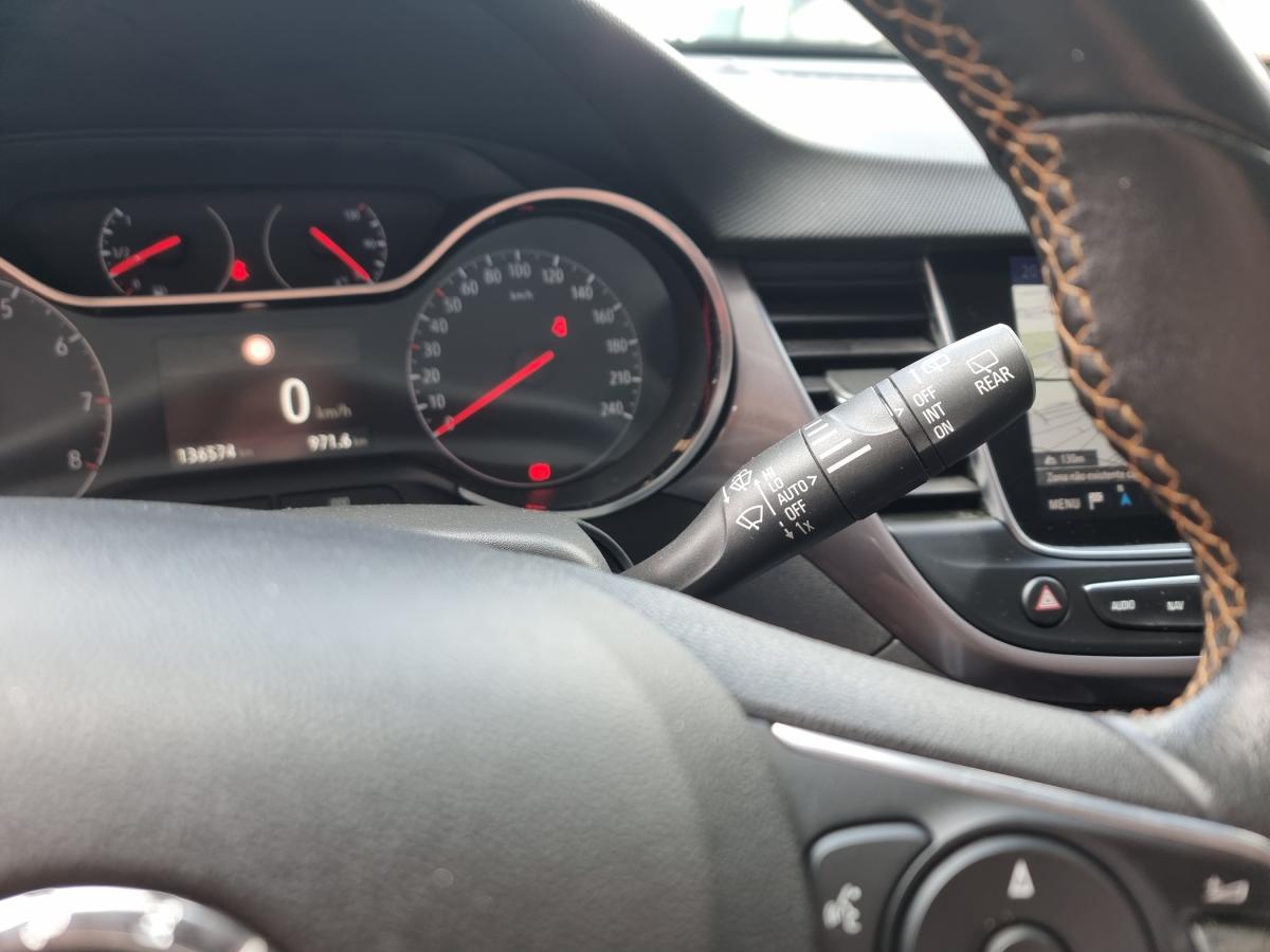 opel-crossland-x-2018-gpl-1199cc