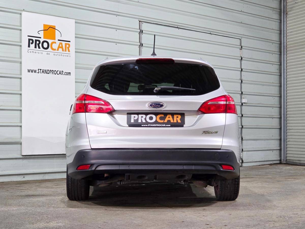 ford-focus-sw-2017-gasolina-998cc