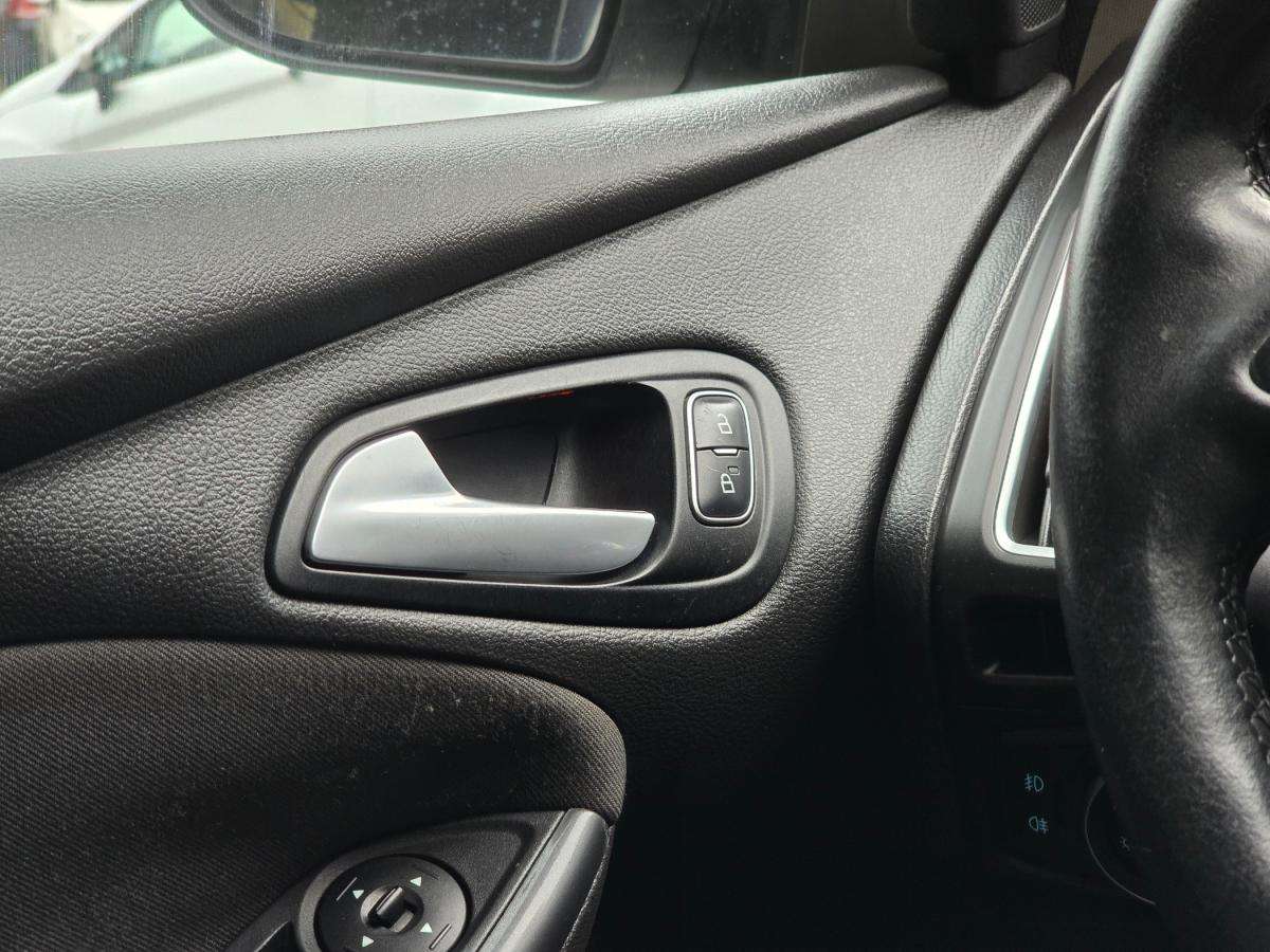 ford-focus-sw-2017-gasolina-998cc