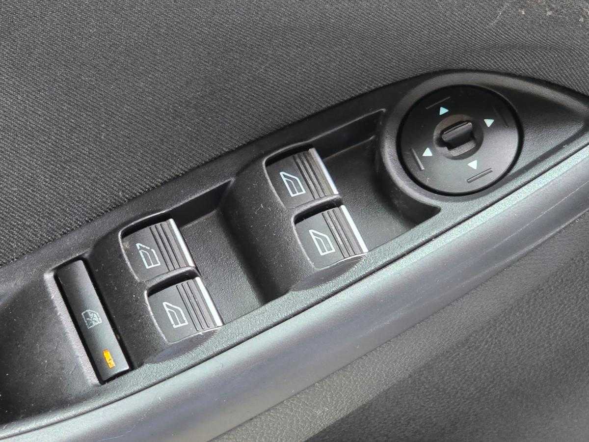 ford-focus-sw-2017-gasolina-998cc
