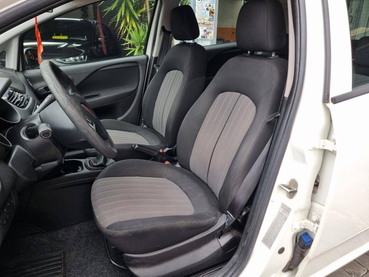 fiat-punto-2018-diesel-1248cc