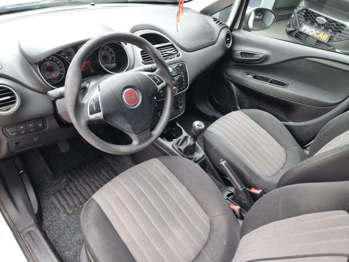 fiat-punto-2018-diesel-1248cc