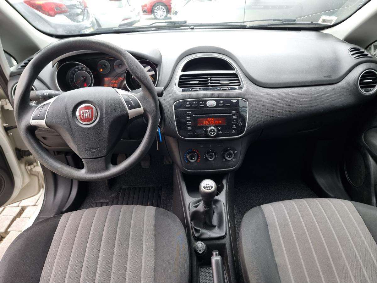 fiat-punto-2018-diesel-1248cc
